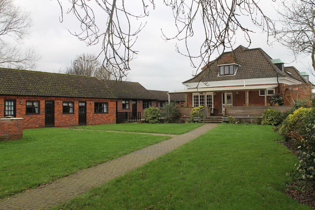 בקלס The Swan Motel, Gillingham מראה חיצוני תמונה