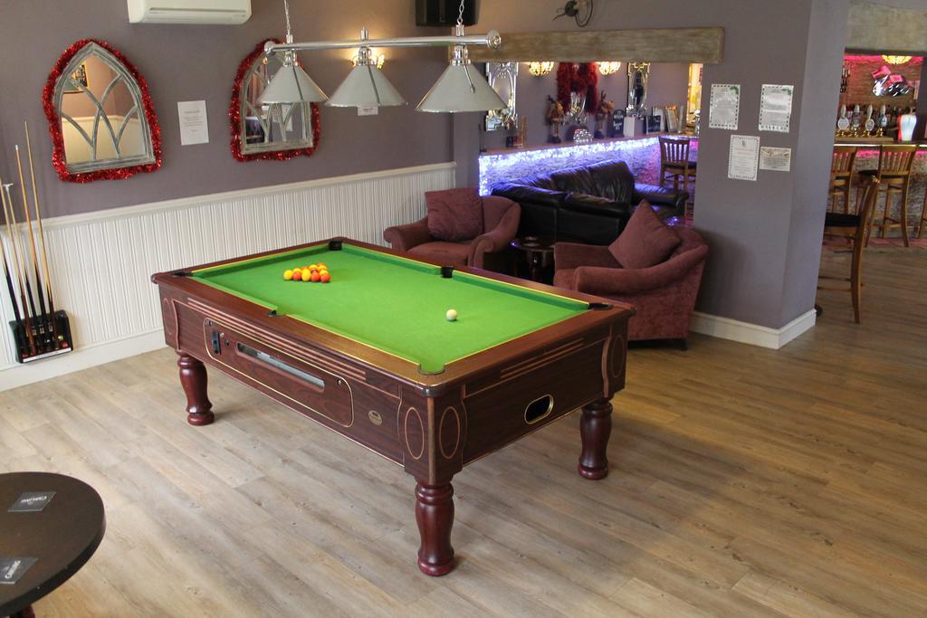 בקלס The Swan Motel, Gillingham מראה חיצוני תמונה